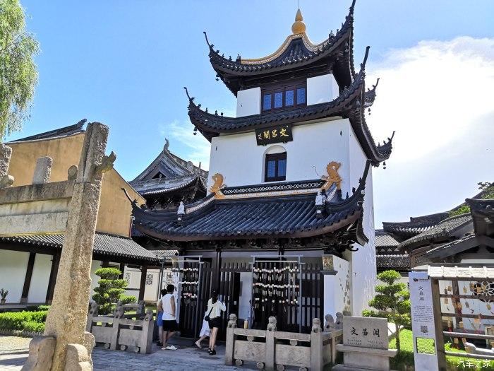“楼梯房”PK“电梯房”，在一定情况下您更倾向于哪种？